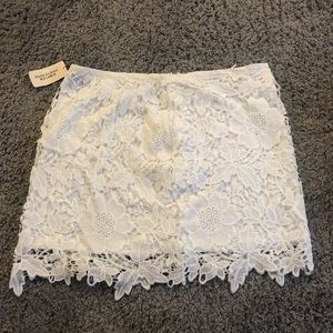 Forever21 lace mini skirt